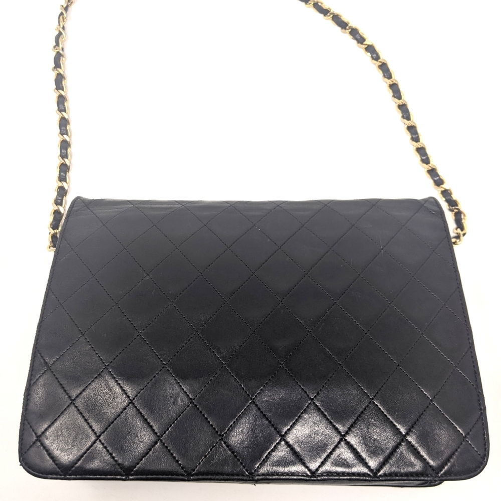 🎉HP🎉CHANEL Black Bag Single Chain Flap Bag Vintage - Picture 2 of 16